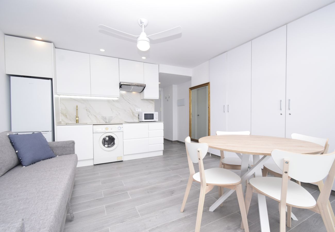 Estudio en Benidorm - COBLANCA 1  21-3