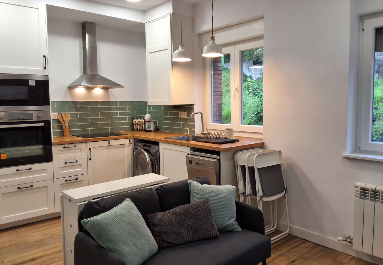 Apartamento en Langreo - 33A03 Apto para 4 pax en Langreo