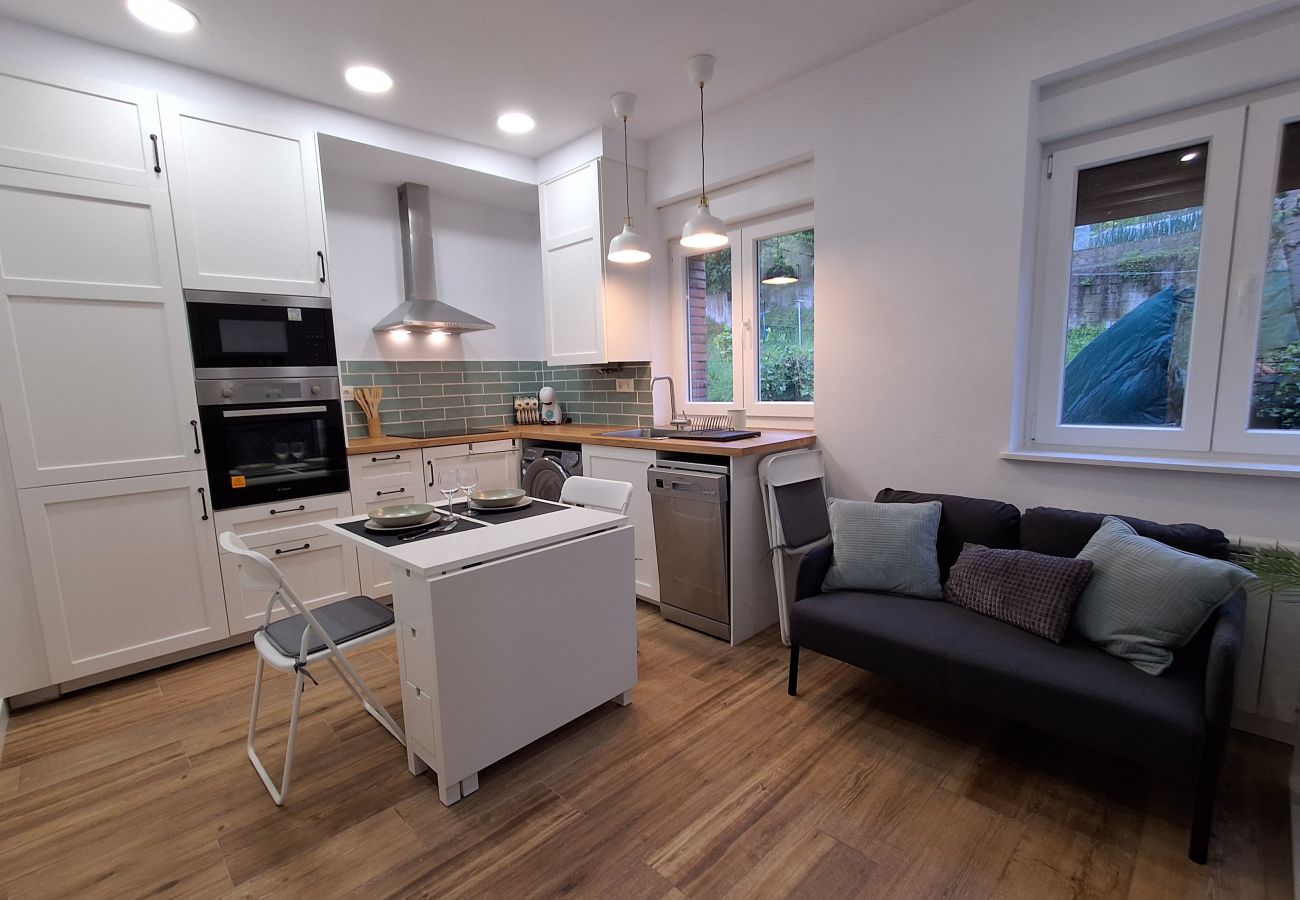 Apartamento en Langreo - 33A03 Apto para 4 pax en Langreo