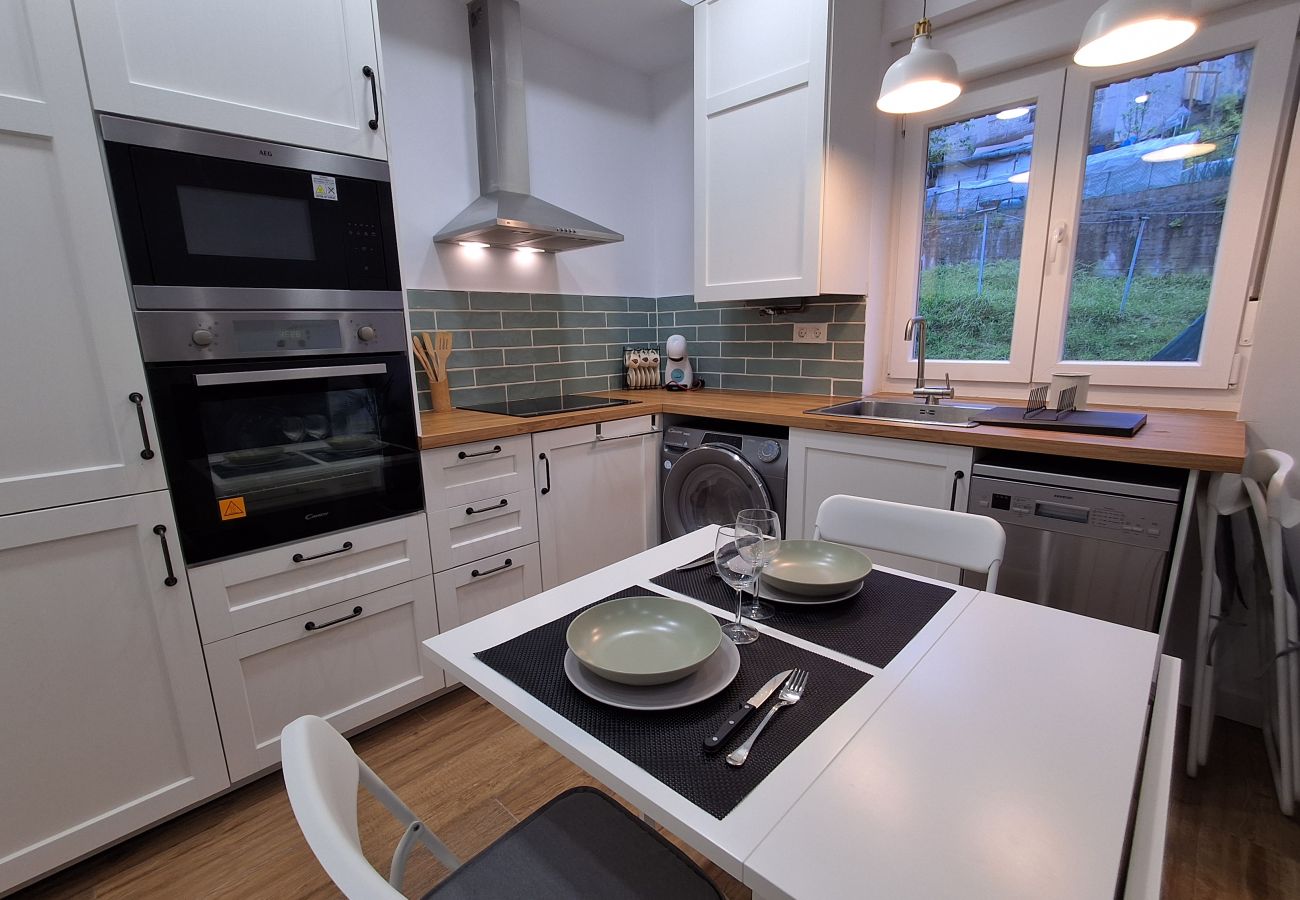 Apartamento en Langreo - 33A03 Apto para 4 pax en Langreo