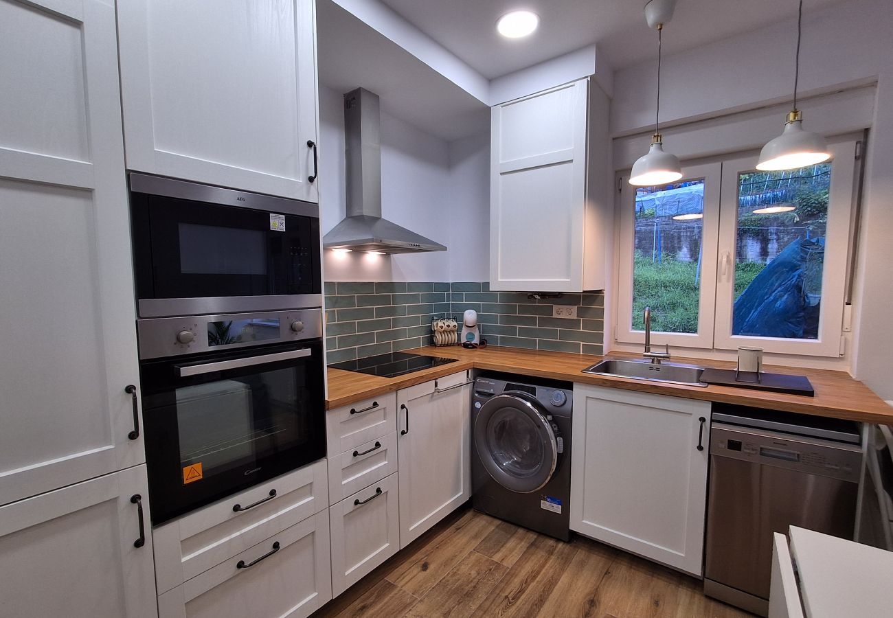 Apartamento en Langreo - 33A03 Apto para 4 pax en Langreo