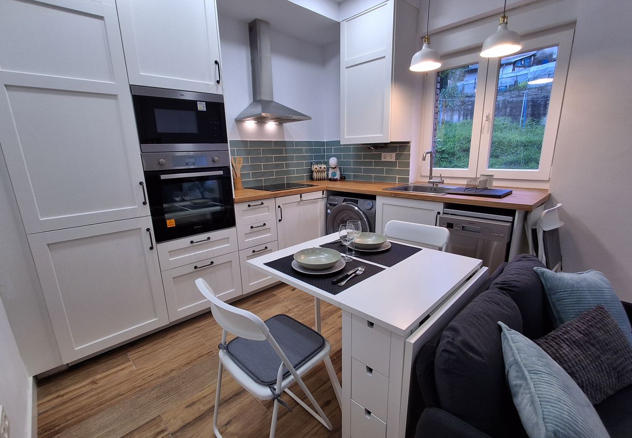 Apartamento en Langreo - 33A03 Apto para 4 pax en Langreo