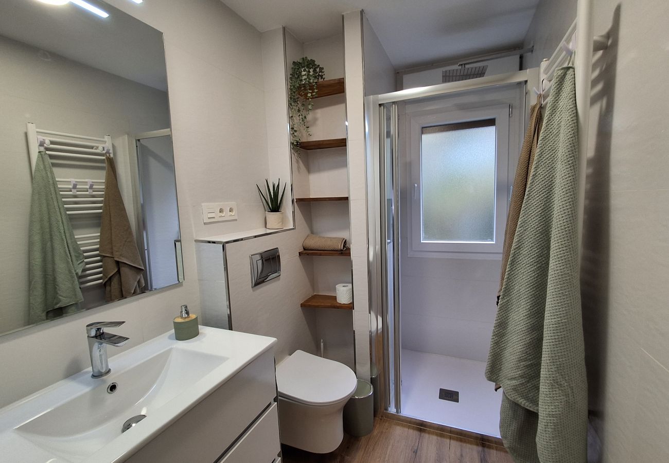 Apartamento en Langreo - 33A03 Apto para 4 pax en Langreo
