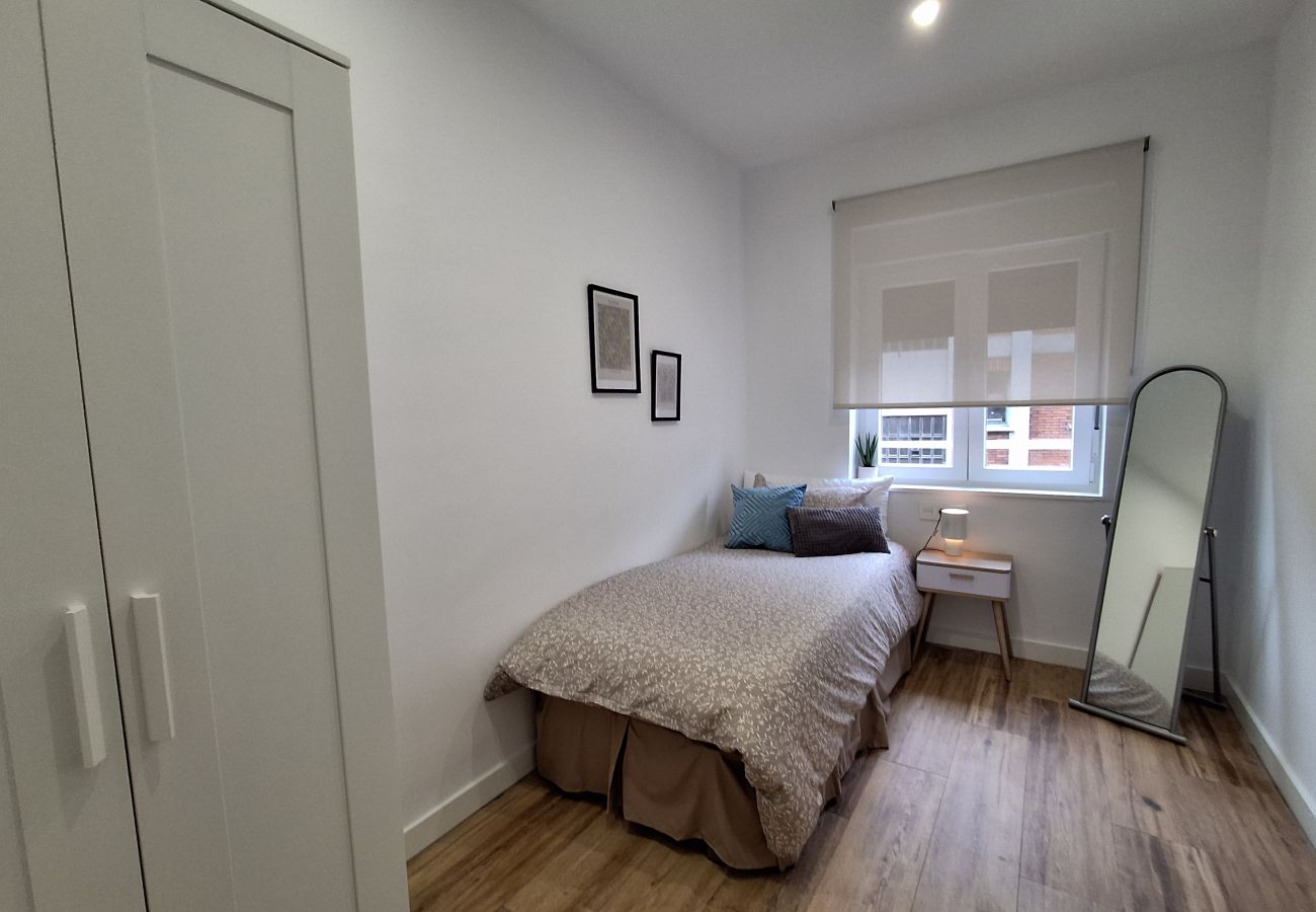 Apartamento en Langreo - 33A03 Apto para 4 pax en Langreo