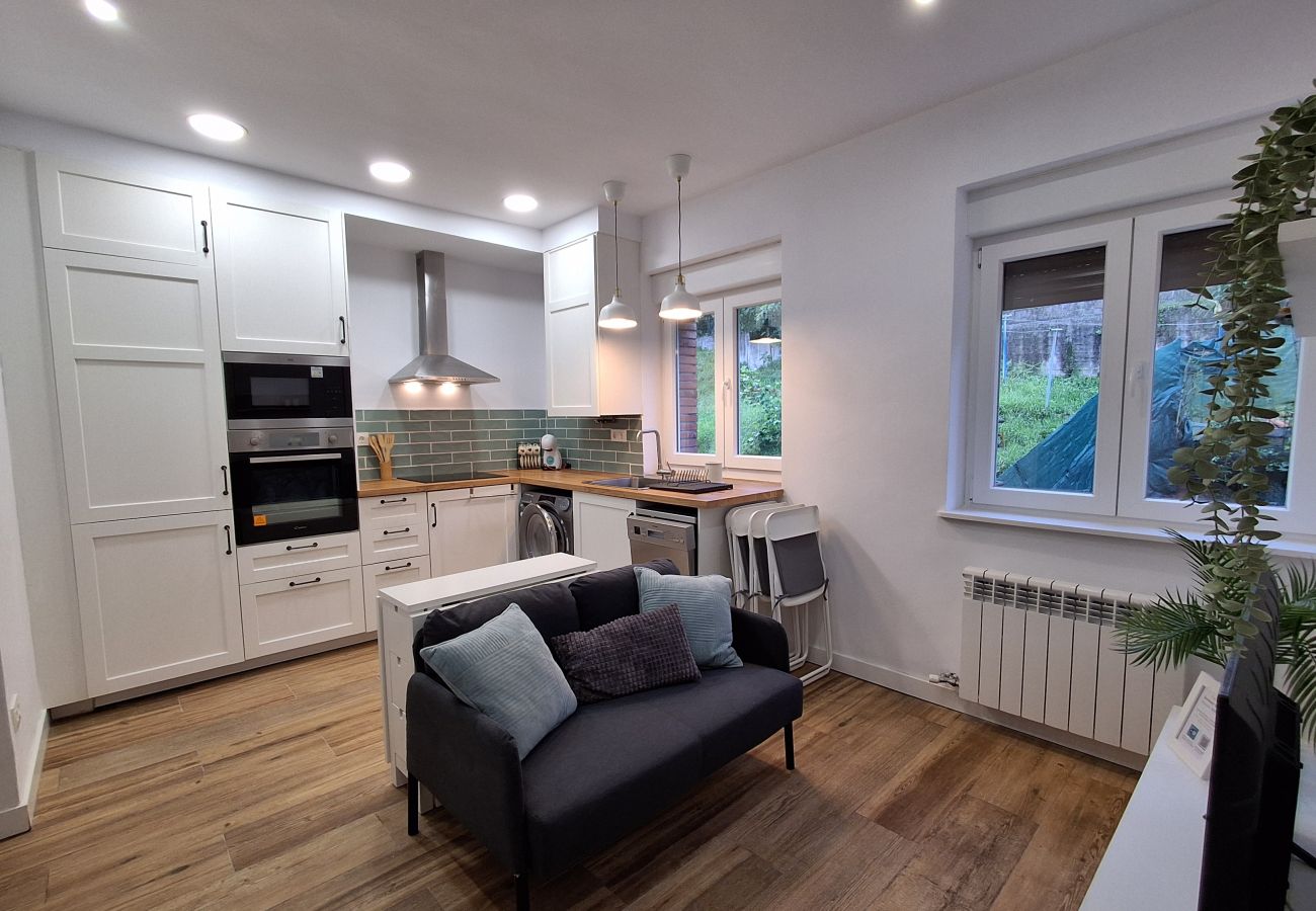 Apartamento en Langreo - 33A03 Apto para 4 pax en Langreo