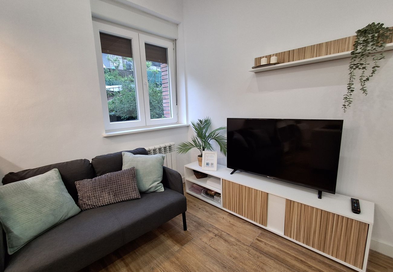 Apartamento en Langreo - 33A03 Apto para 4 pax en Langreo