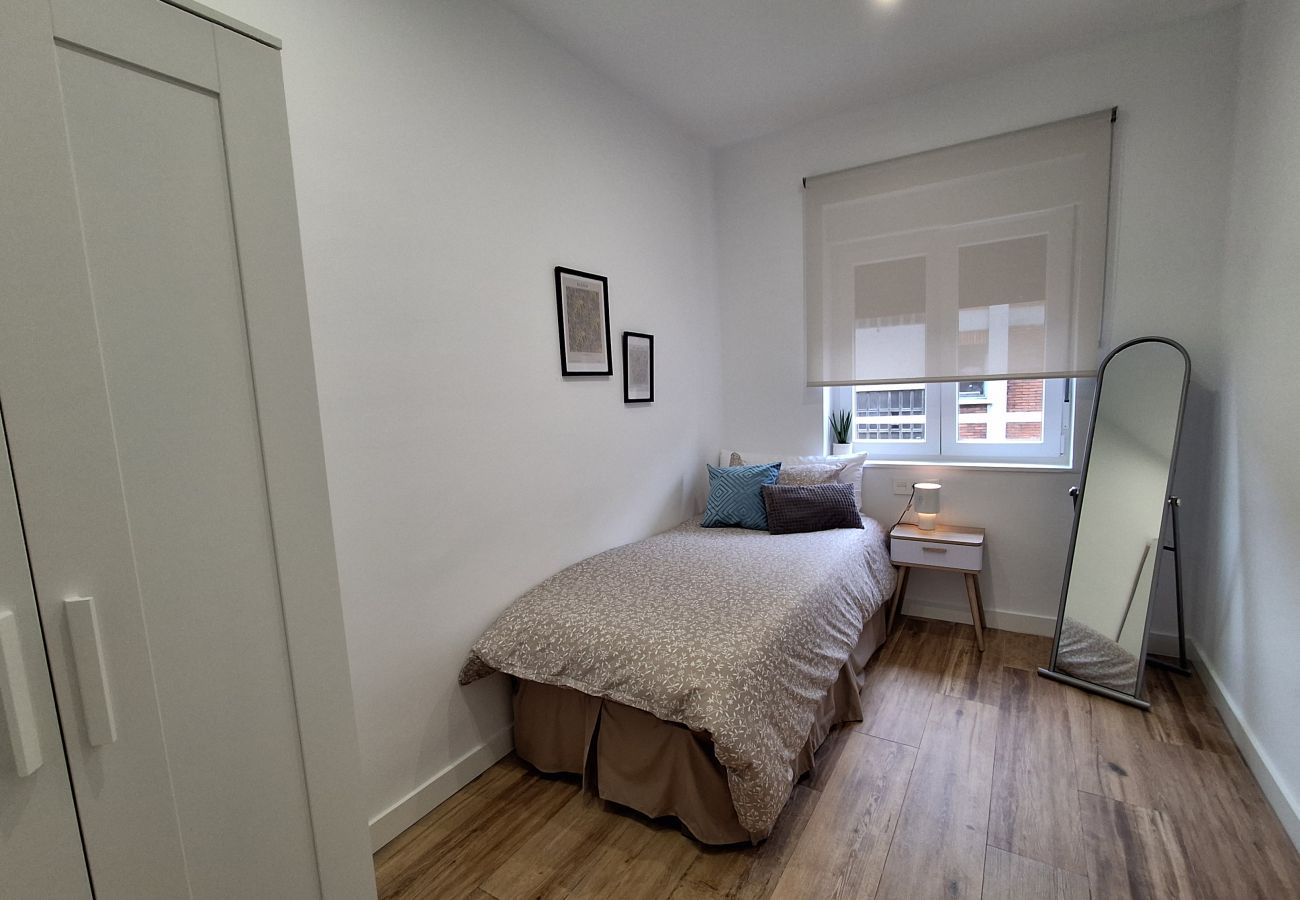 Apartamento en Langreo - 33A03 Apto para 4 pax en Langreo