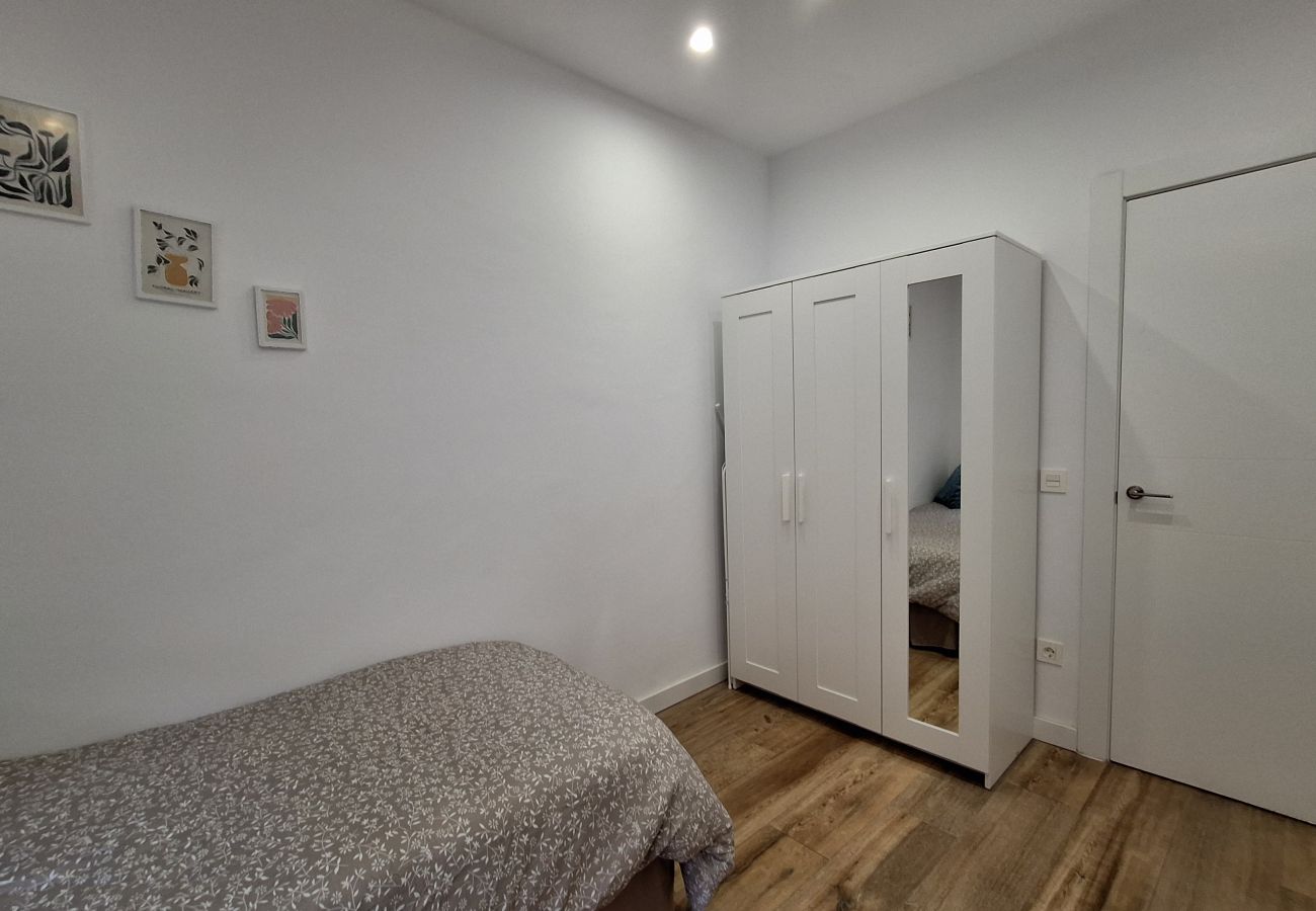 Apartamento en Langreo - 33A03 Apto para 4 pax en Langreo