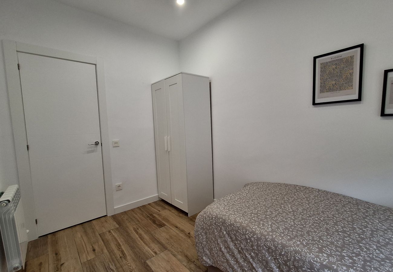 Apartamento en Langreo - 33A03 Apto para 4 pax en Langreo