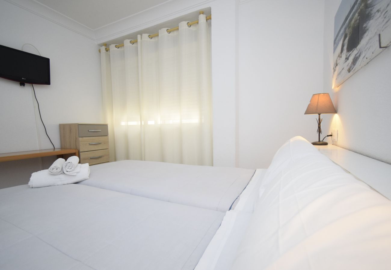Apartamento en Benidorm - ALLONAYA D 2-6