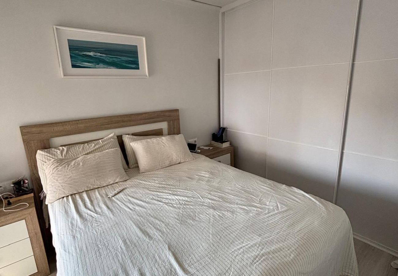 Apartamento en Playa de Gandía - 1.Mikonos IV 9º pta.27