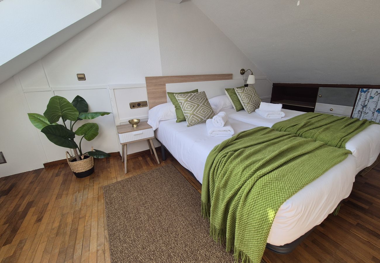 Apartamento en Gijón - 1C152 El Mirador Apartamento Triplex