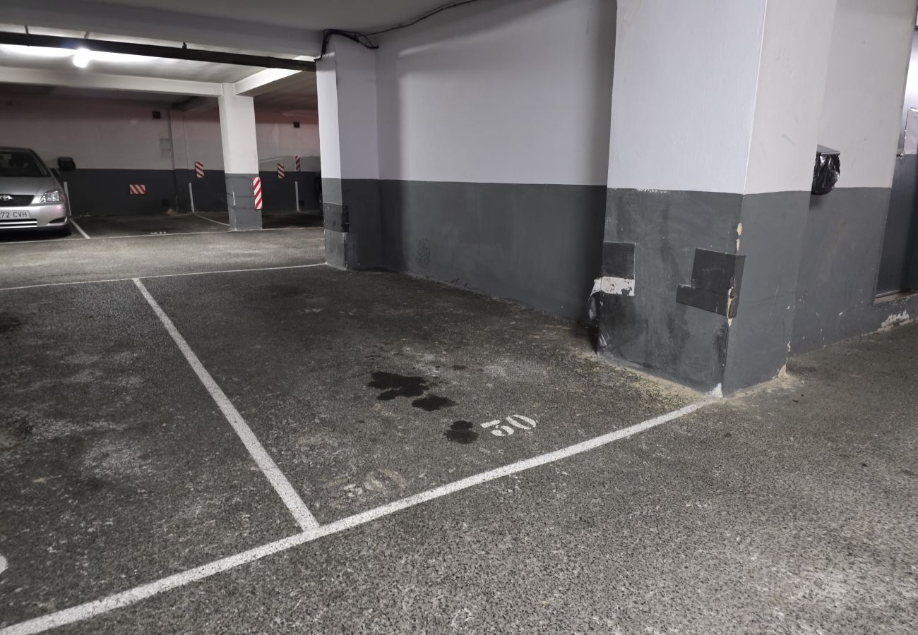 Apartamento en Gijón - 1A159 Alquiler DE TERMPORADA 3 dormitorios