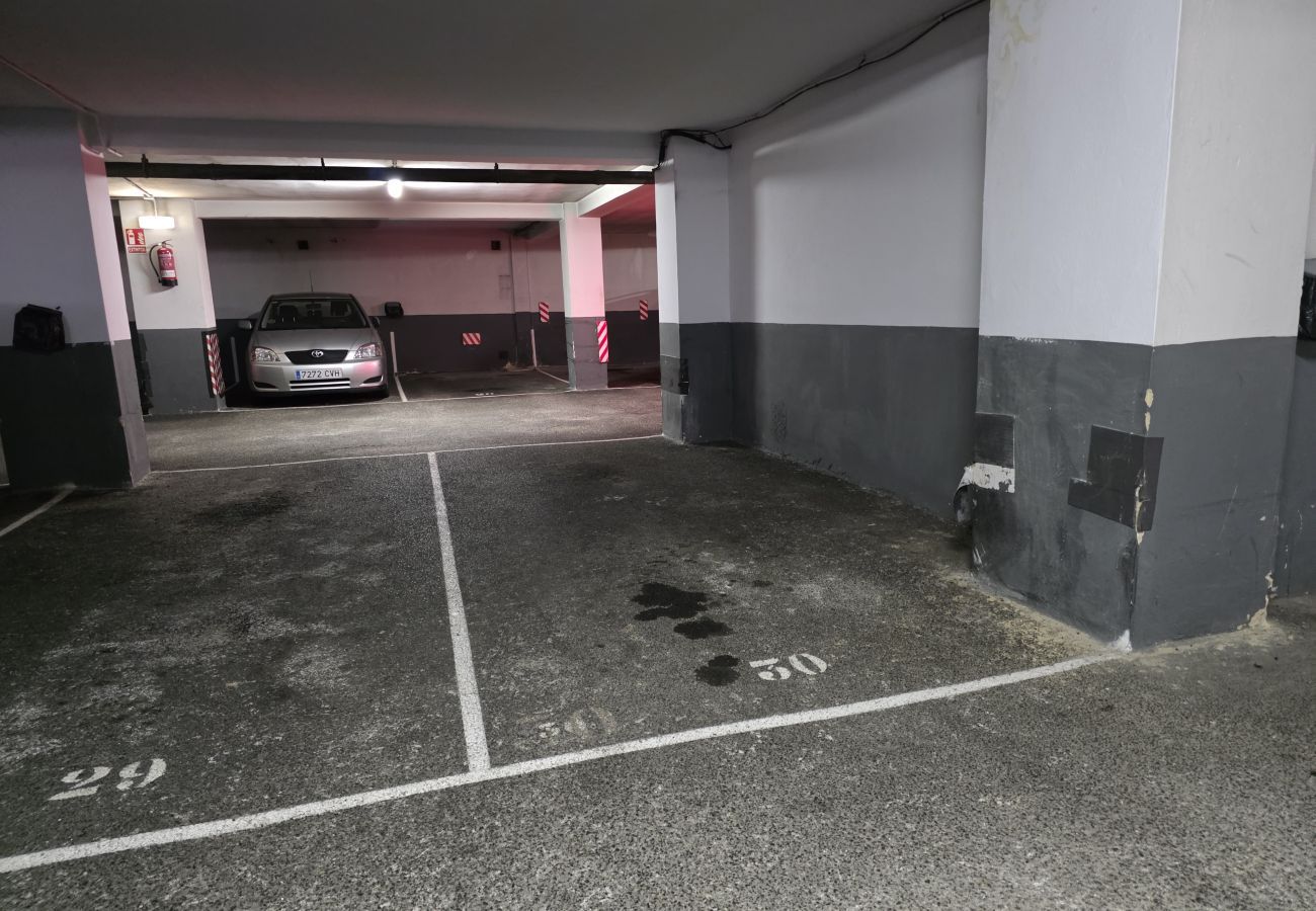 Apartamento en Gijón - 1A159 Alquiler DE TERMPORADA 3 dormitorios