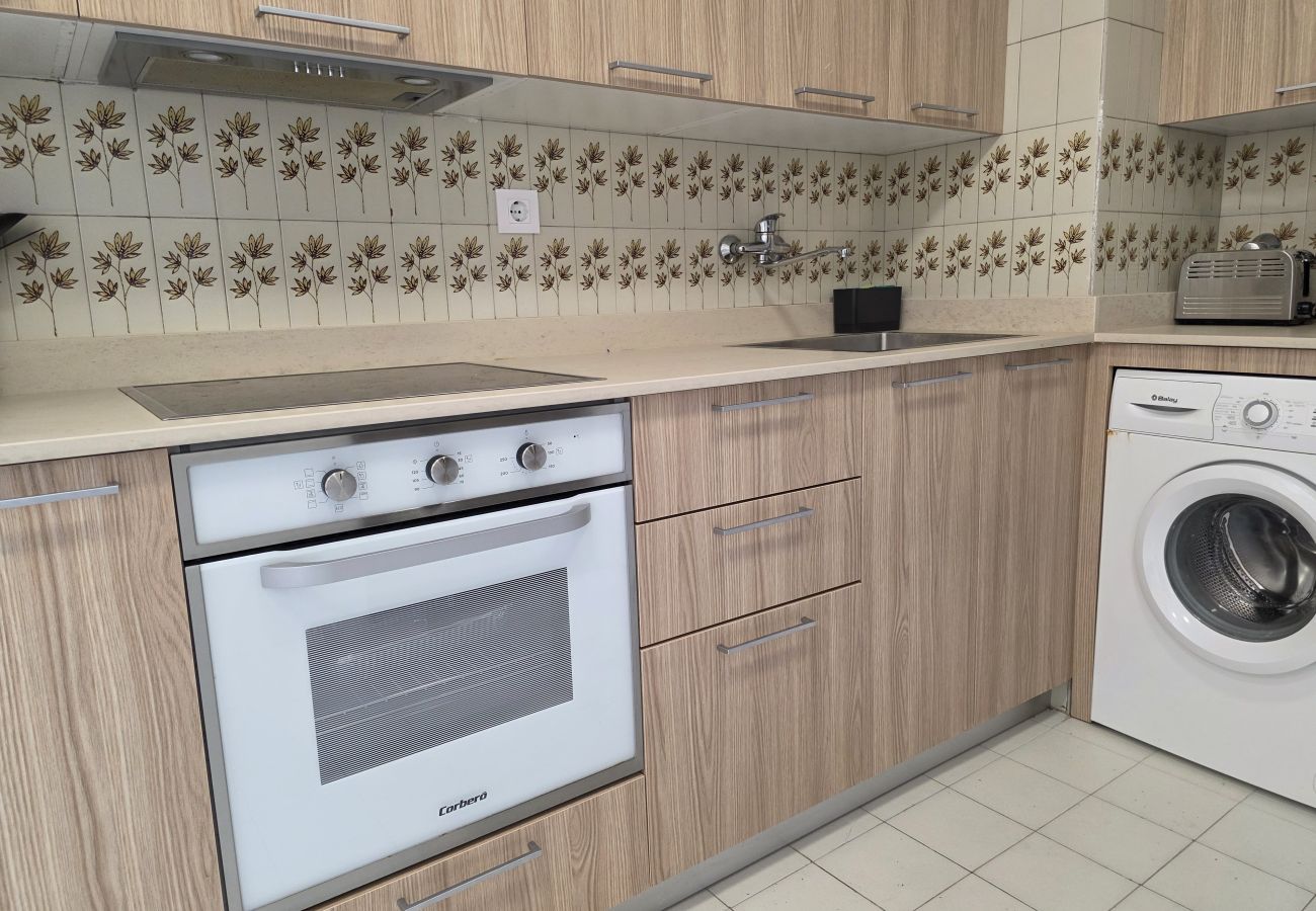 Apartamento en Gijón - 1A159 Alquiler DE TERMPORADA 3 dormitorios