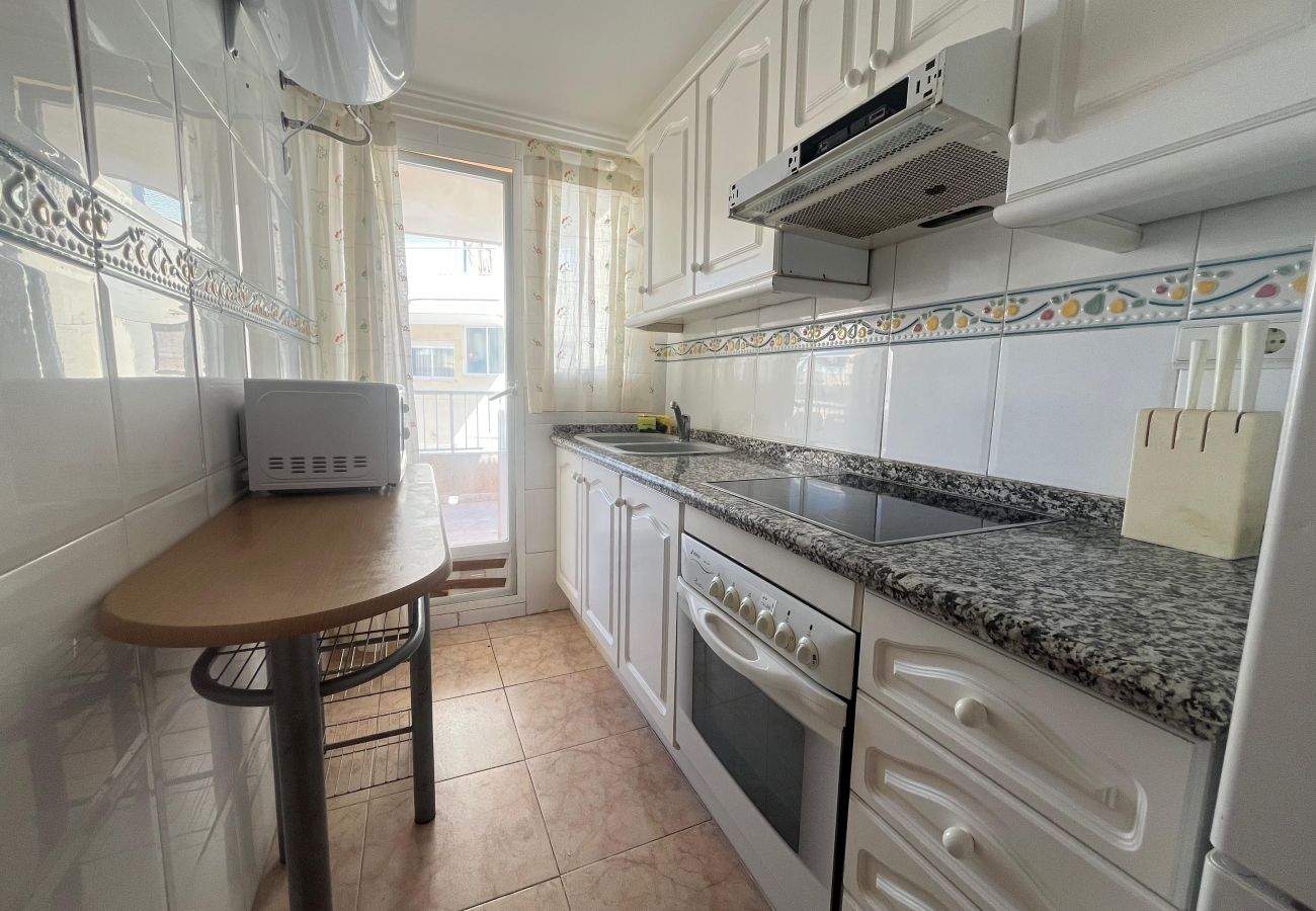 Apartamento en Xeraco Playa - Parquemar III-IV bl.III 4º pta.11 (G 133)