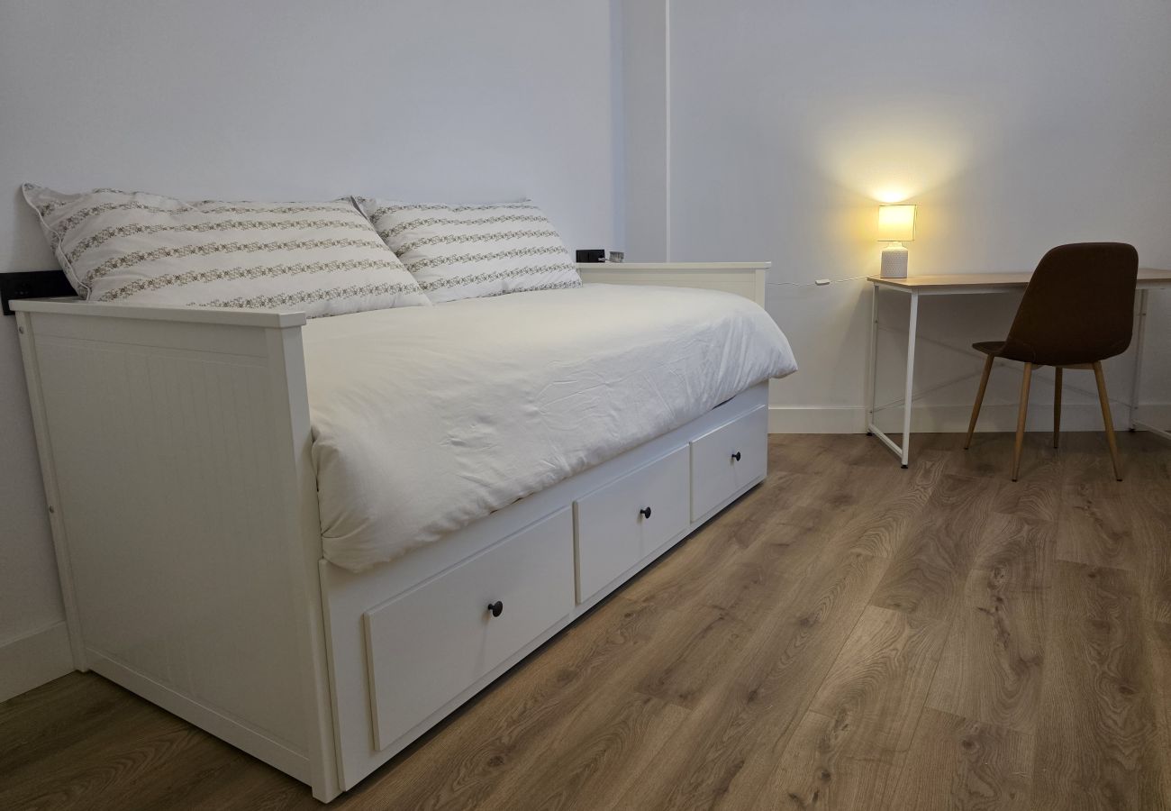 Apartamento en Gijón - 1A160 ALQUILER DE TEMPORADA