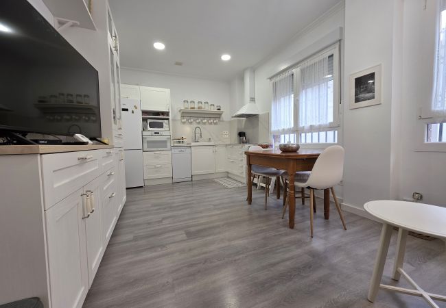 Apartamento en Gijón - 1A165 Moderno y coqueto apartamento con garaje