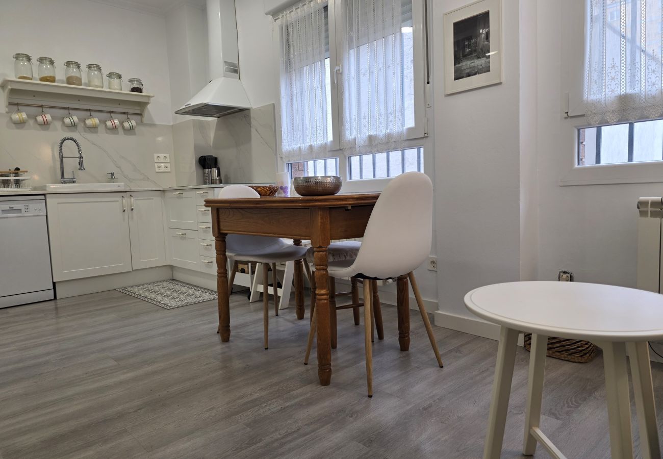 Apartamento en Gijón - 1A165 Moderno y coqueto apartamento con garaje