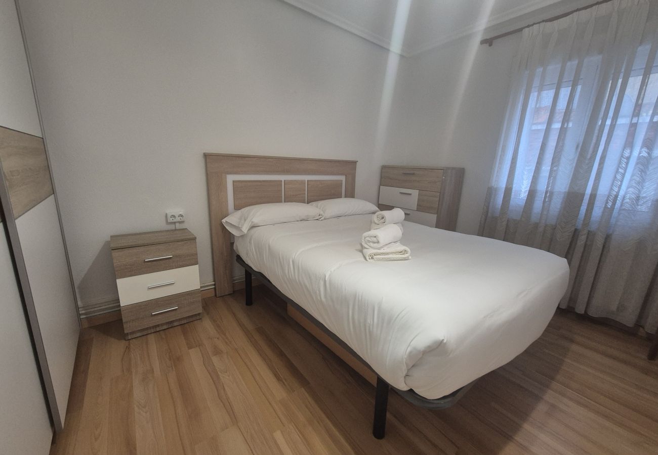 Apartamento en Gijón - 1A166 ALQUILER TEMPORADA Apartamento recién reform