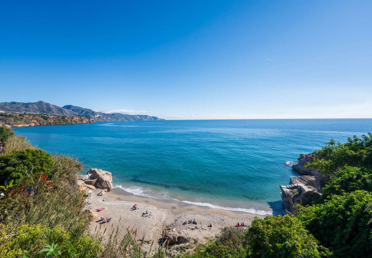 Playa Carabeillo a 100 metros del apartamento Acapulco 18