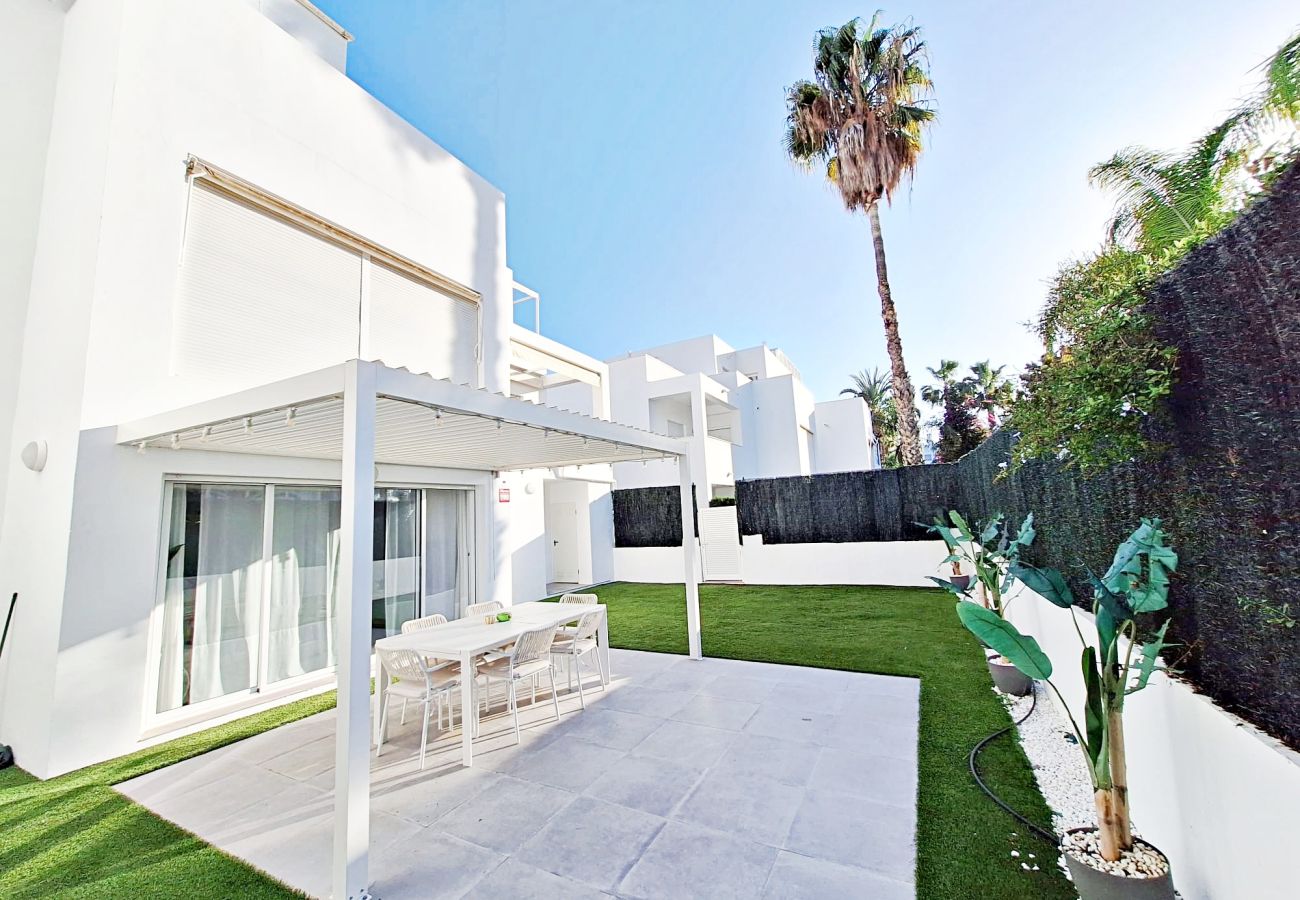 Apartamento en Vera playa - Puerto Rey bajo