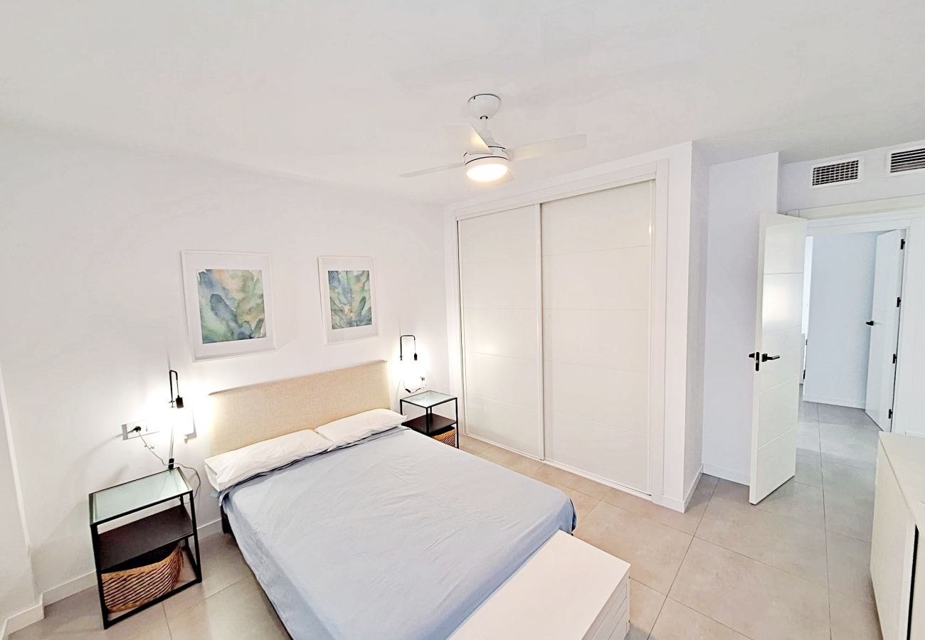 Apartamento en Vera playa - Puerto Rey bajo