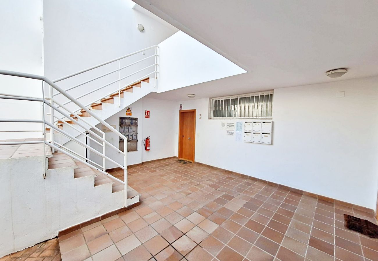 Apartamento en Vera playa - Puerto Rey bajo