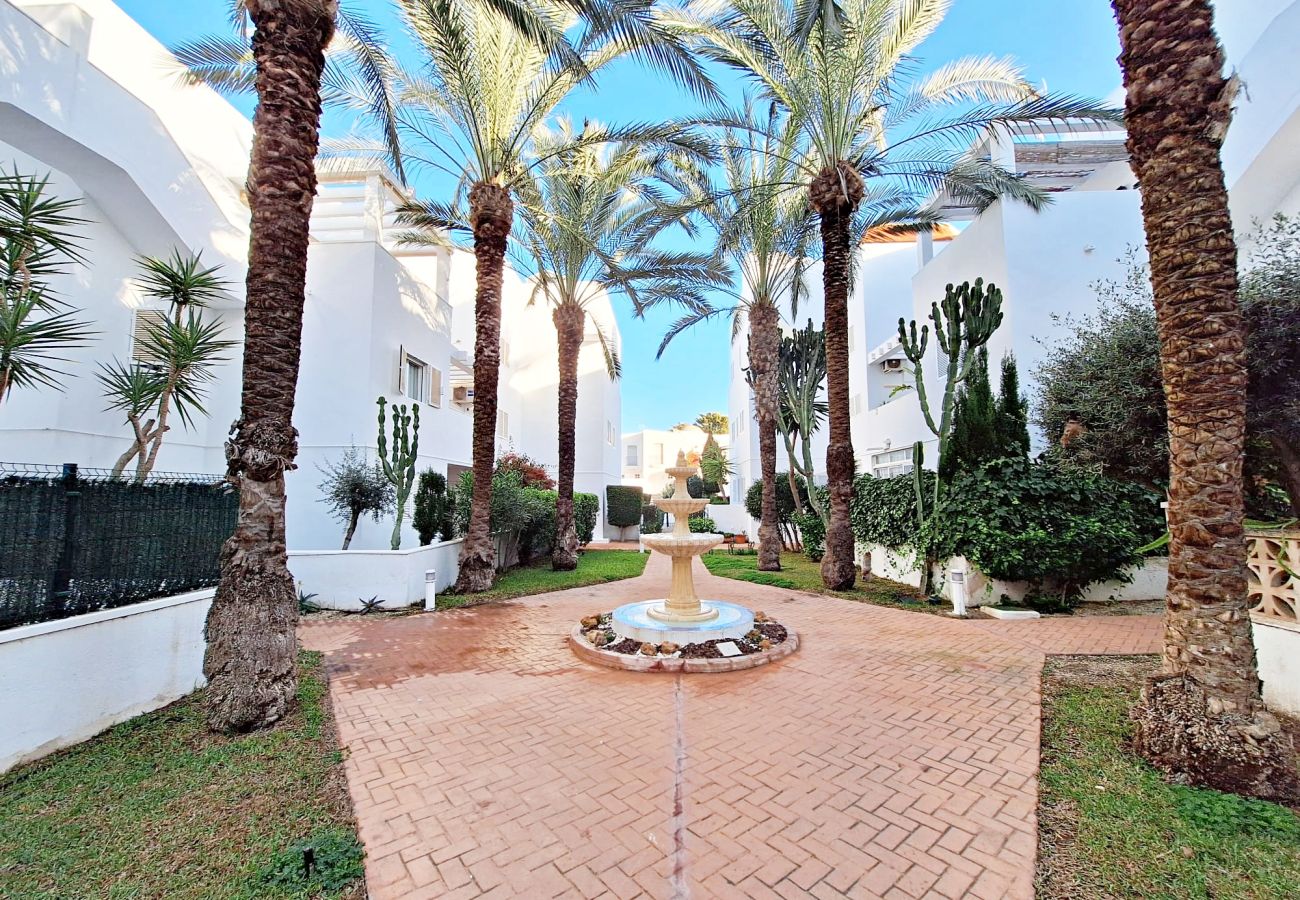 Apartamento en Vera playa - Puerto Rey bajo