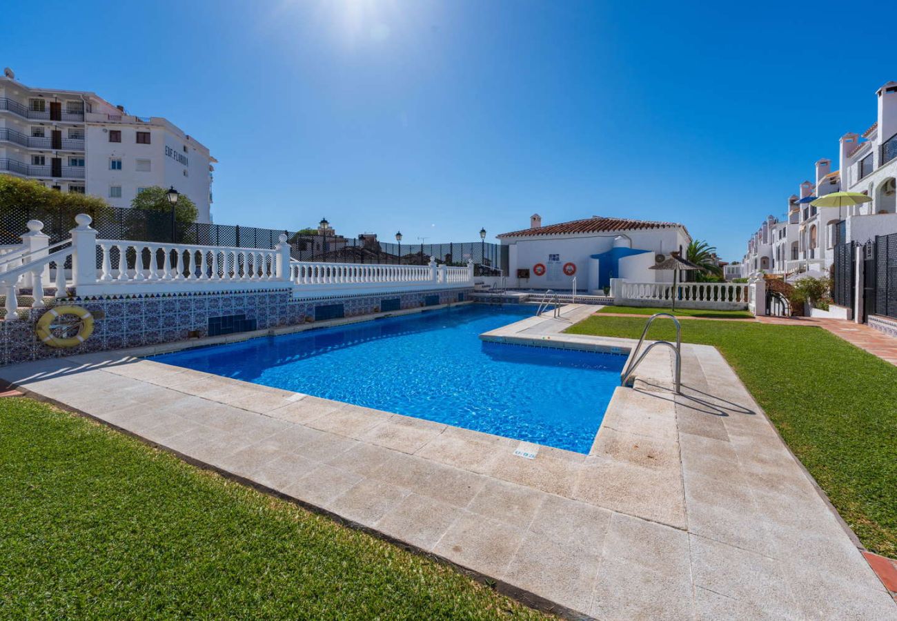 Apartamento en Nerja - Verano Azul 3 Casa Lena by Casasol