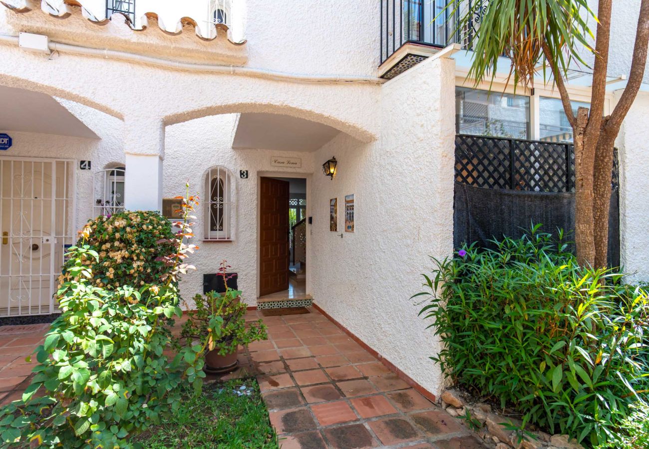 Apartamento en Nerja - Verano Azul 3 Casa Lena by Casasol