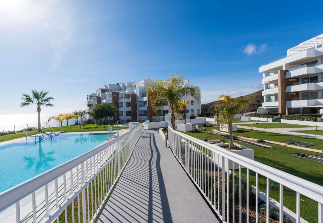 Apartamento en Torrox Costa - Luxury Pool View Isea 1111