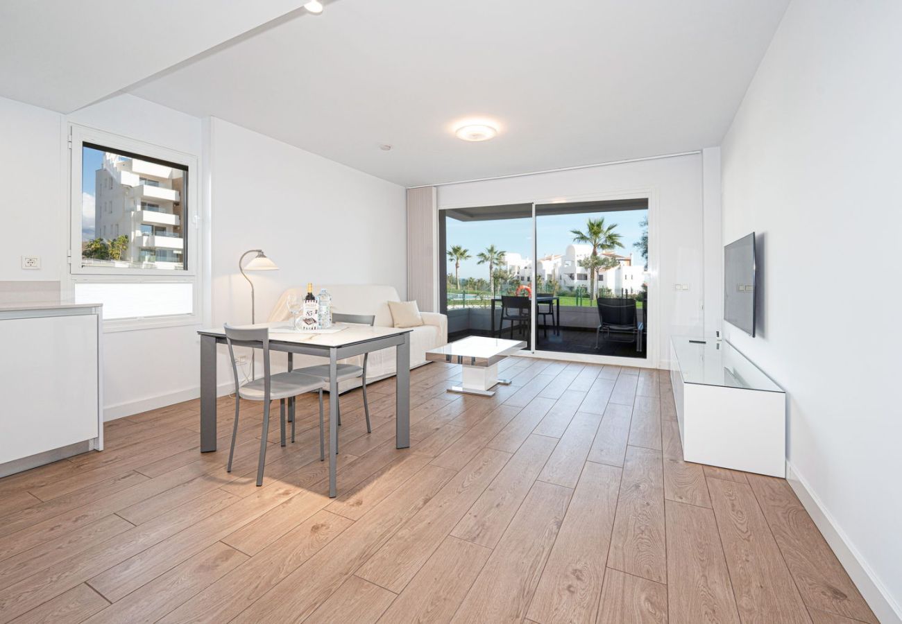 Apartamento en Torrox Costa - Luxury Pool View Isea 1111