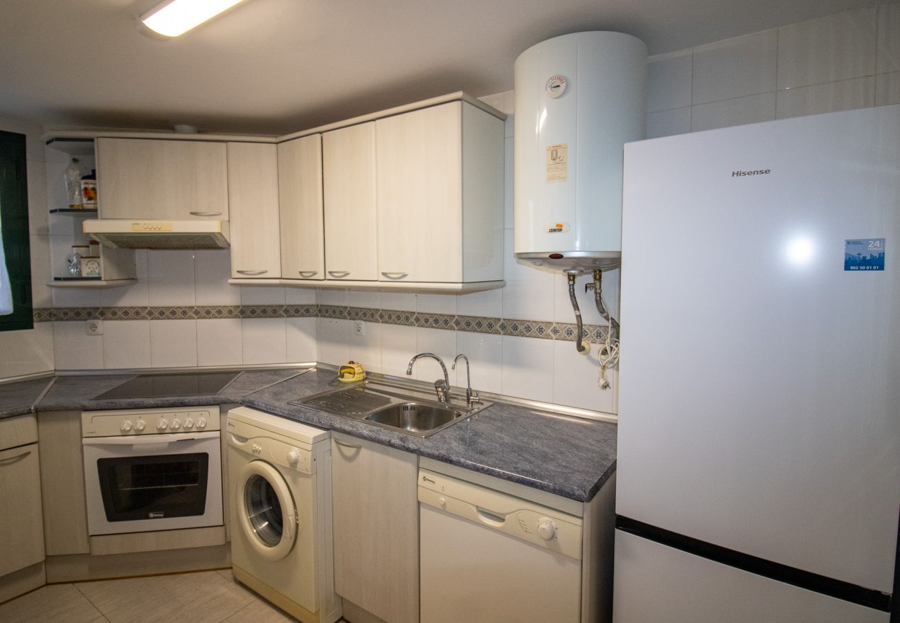 Apartamento en Alcoceber / Alcossebre - Bajo frente a la piscina - Playa Cargador