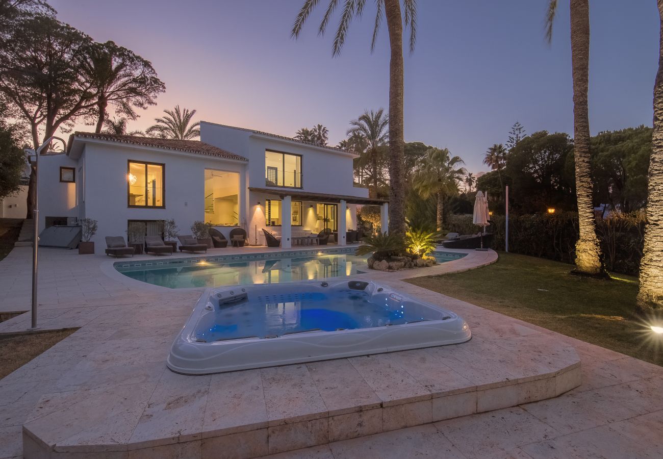 Villa en Nueva andalucia - 3320 Villa Karma
