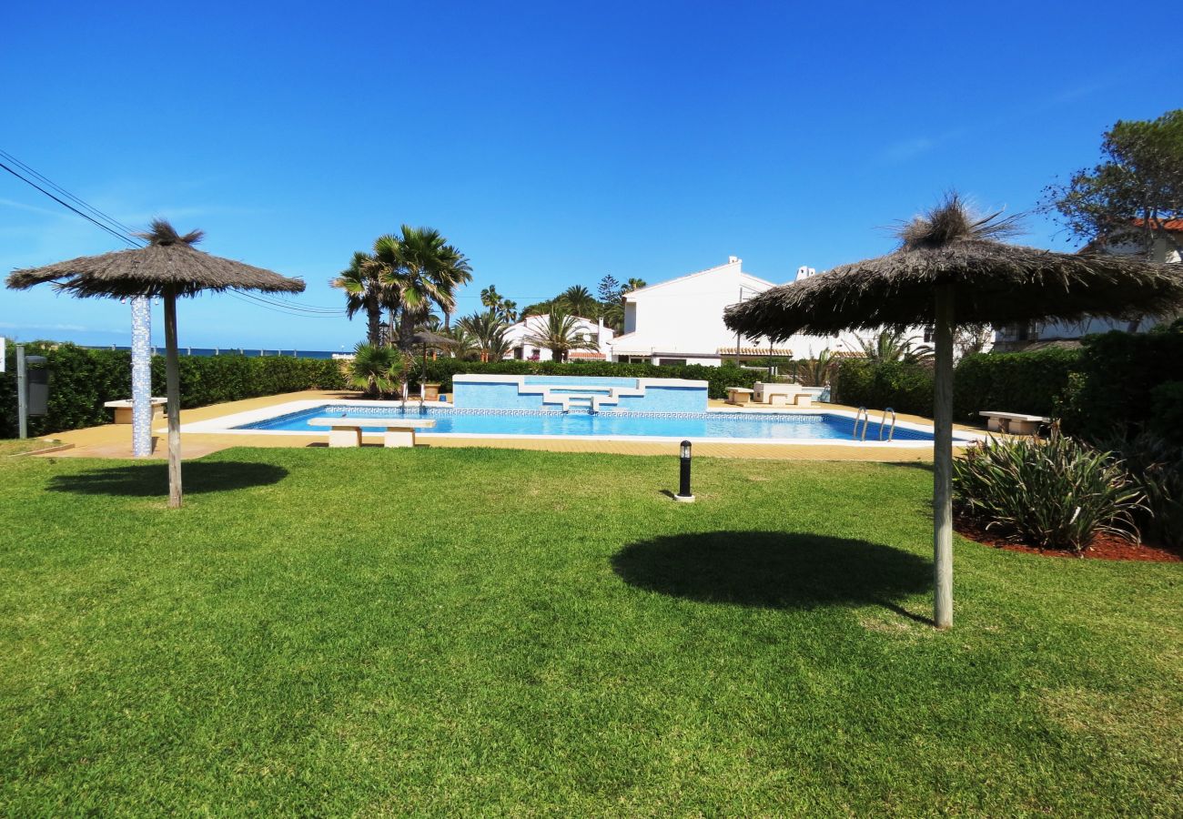 Apartamento en Denia - 145 Playa Esmeralda, 1-7