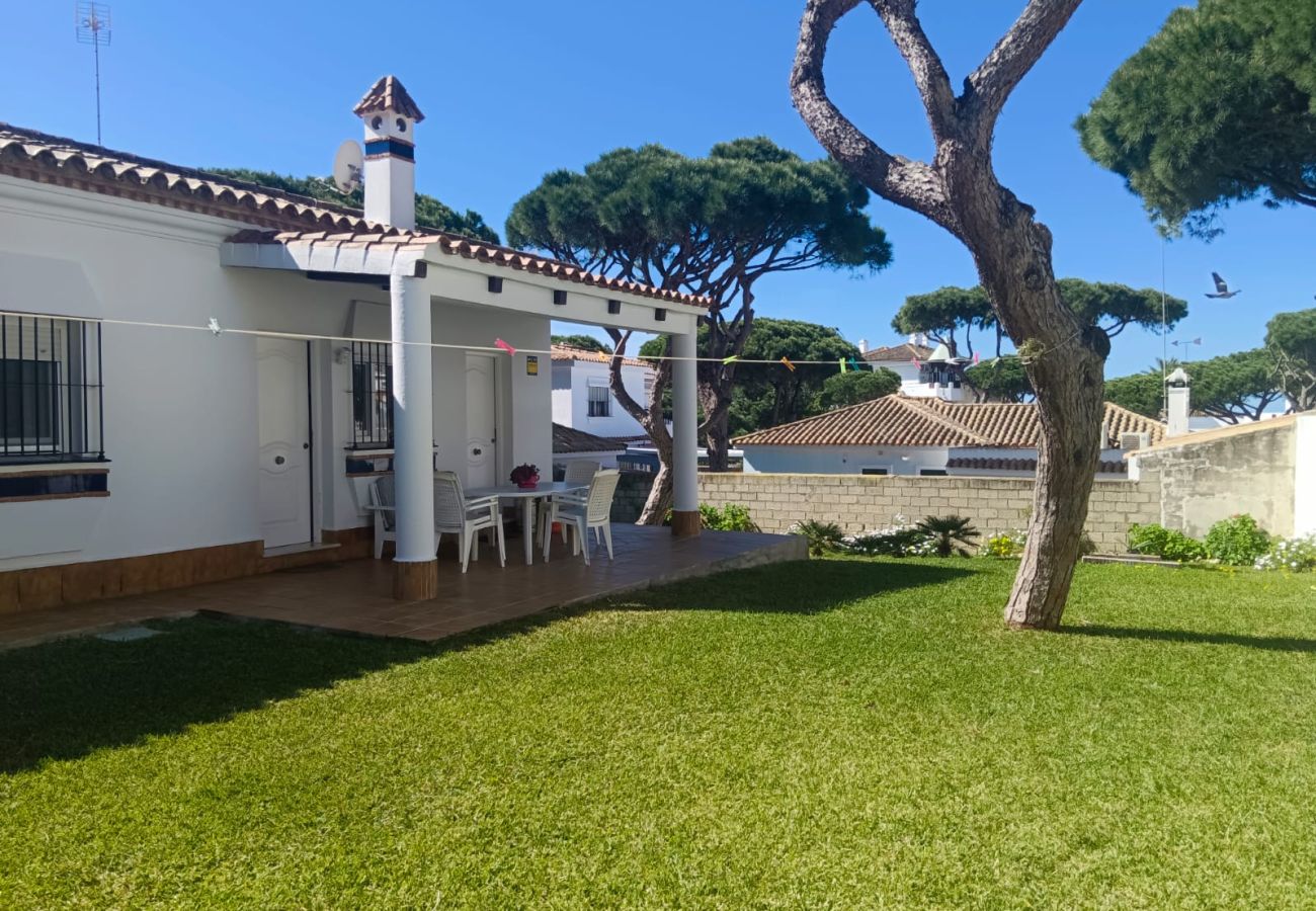 Chalet en Chiclana de la Frontera - R012 MORENA