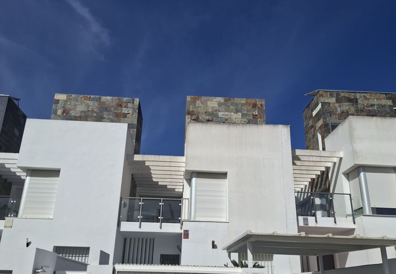 Casa adosada en Chiclana de la Frontera - R028 SALVADOR DE BAHÍA