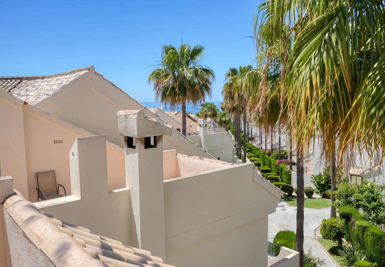 Casa adosada en Marbella - 3160 Elegant Seafront House