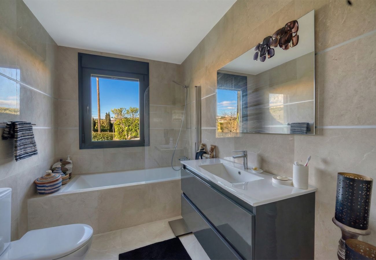Apartamento en Casares - 3169 Sea & Golf Doña Julia