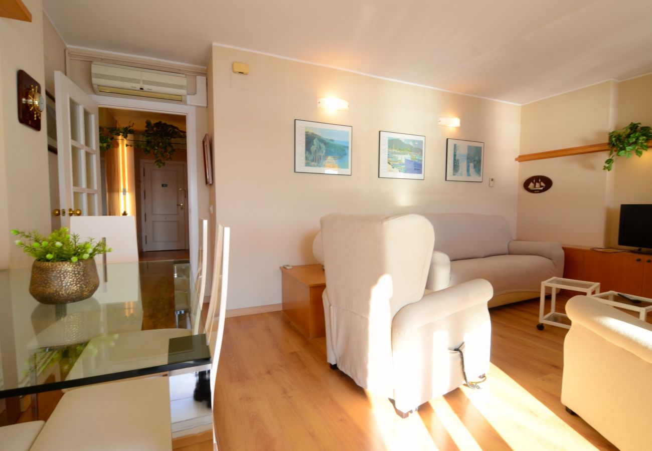 Apartamento en L'Escala - TERRASSA DEL MAR ESC. 1  1º A