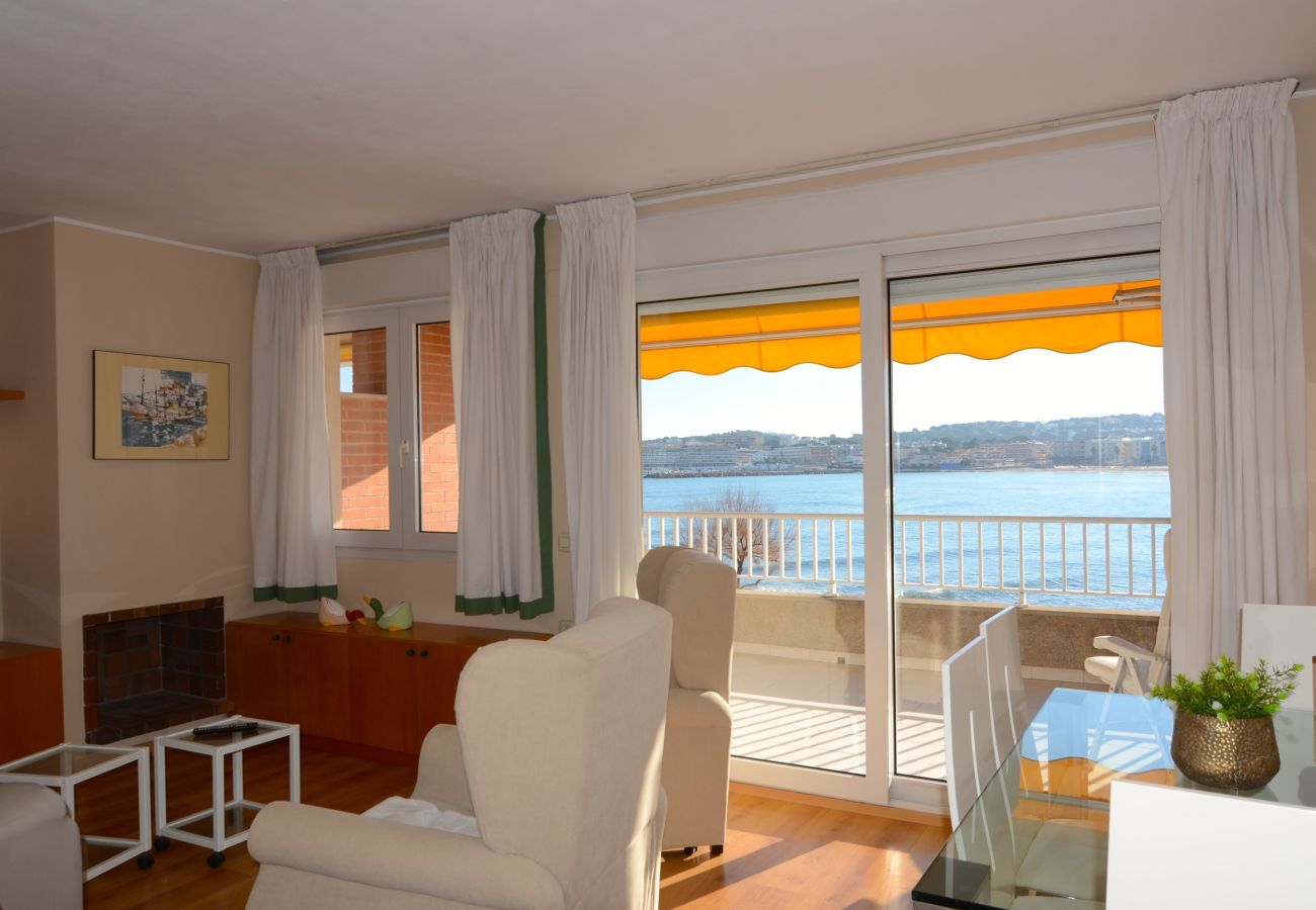 Apartamento en L'Escala - TERRASSA DEL MAR ESC. 1  1º A