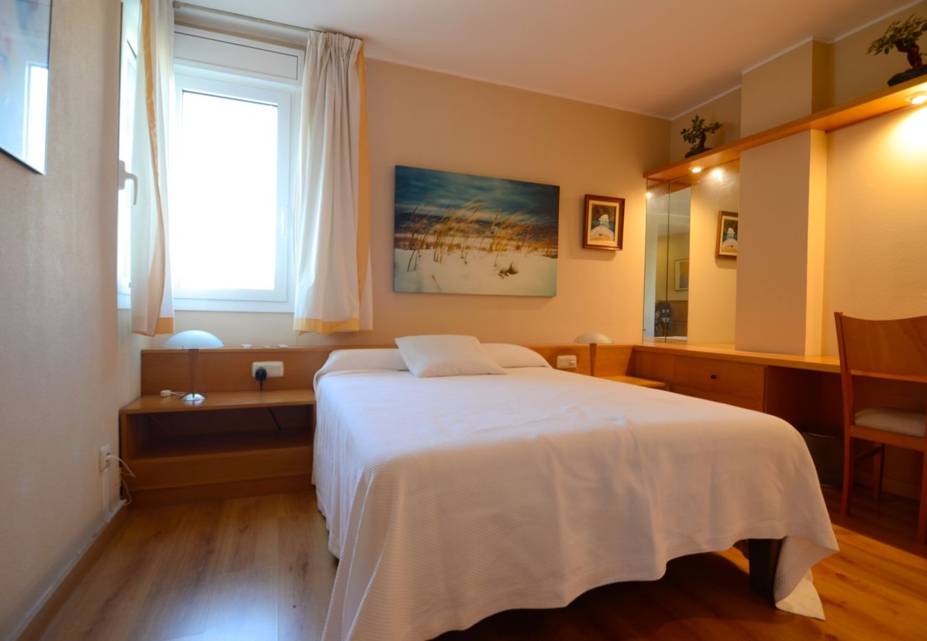 Apartamento en L'Escala - TERRASSA DEL MAR ESC. 1  1º A