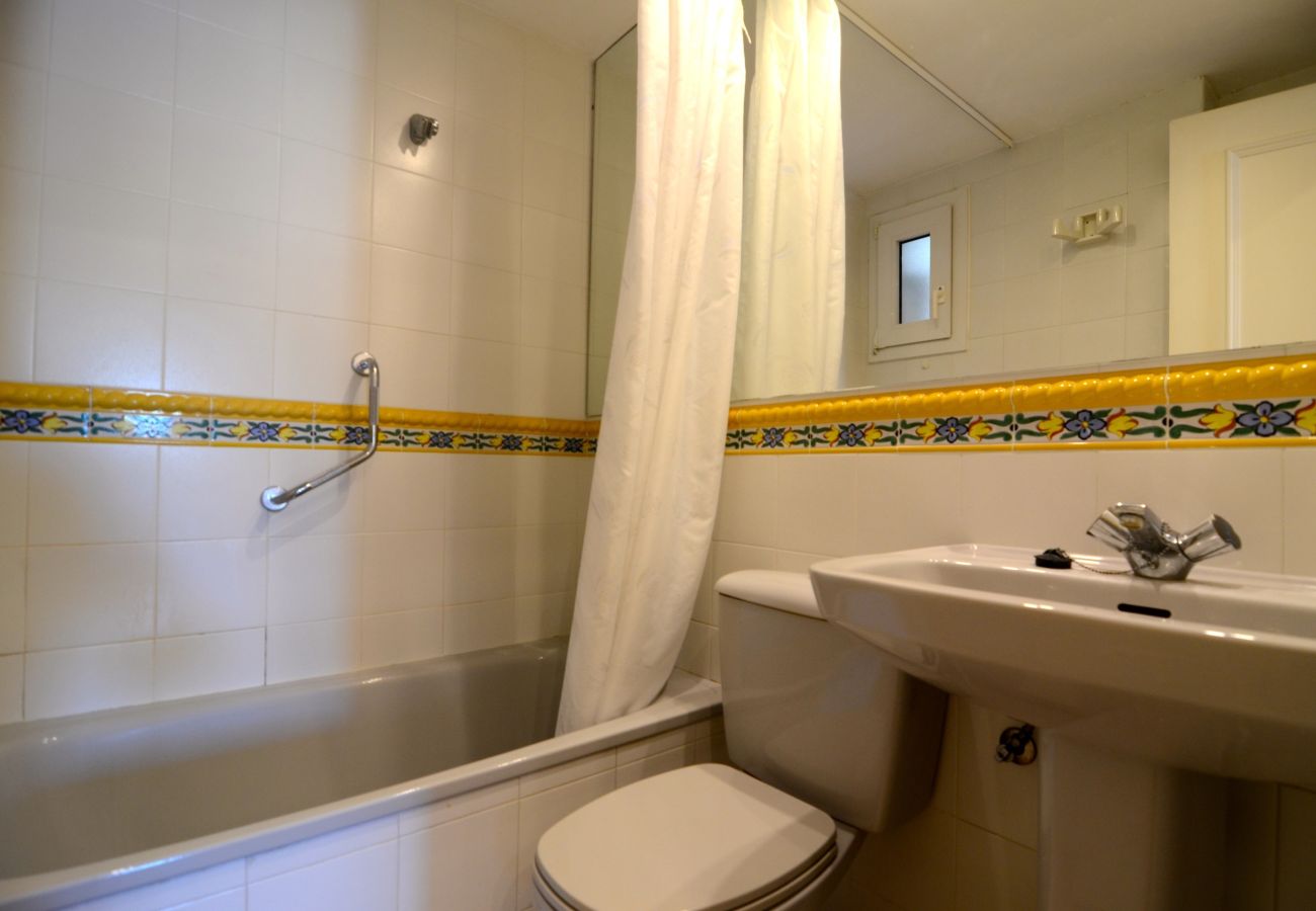 Apartamento en L'Escala - TERRASSA DEL MAR ESC. 1  1º A