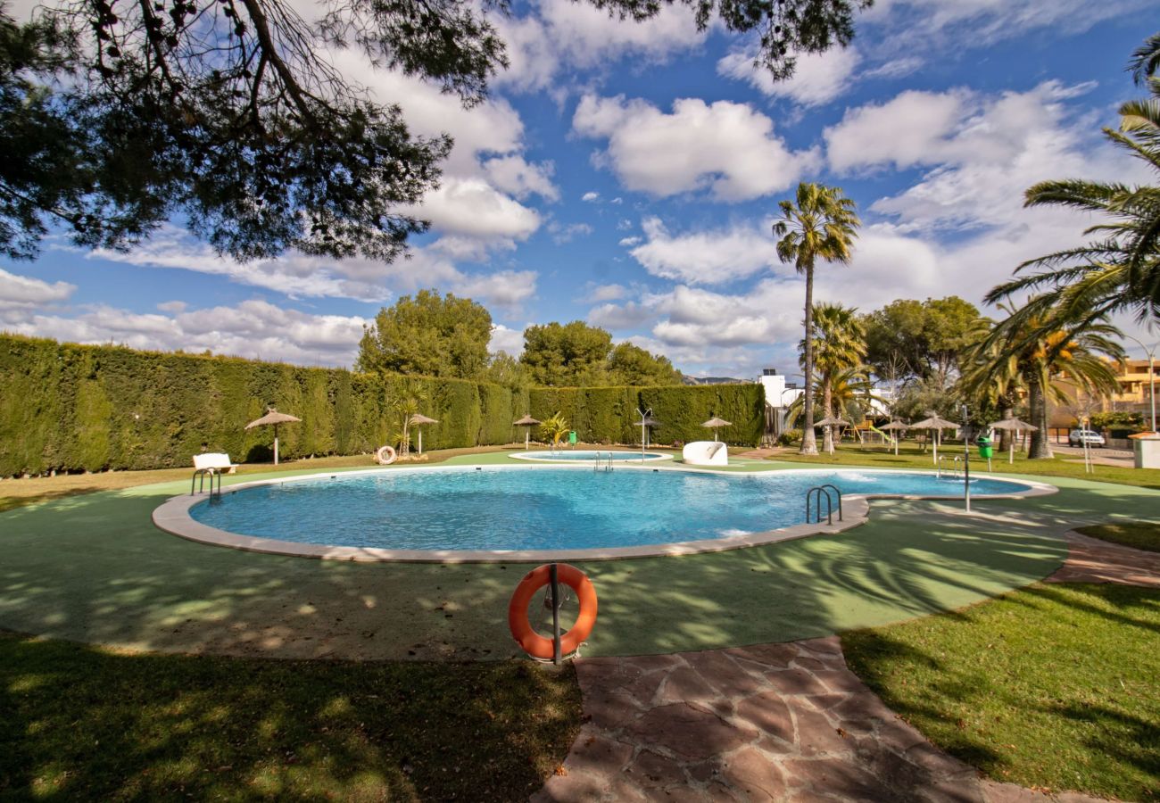 Casa en Alcoceber / Alcossebre - Villa Tres Playas | Gran patio privado · Piscina ·