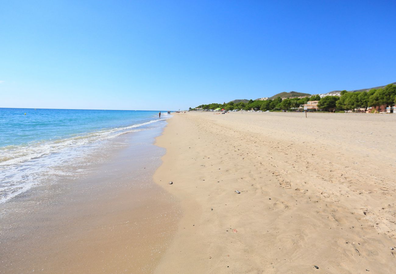 Apartment in Hospitalet de L´Infant - Arcos del MAR 1º F