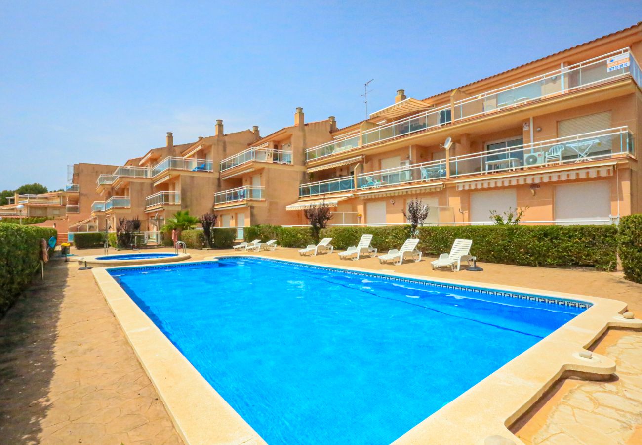 Apartment in Hospitalet de L´Infant - Arcos del MAR 1º F