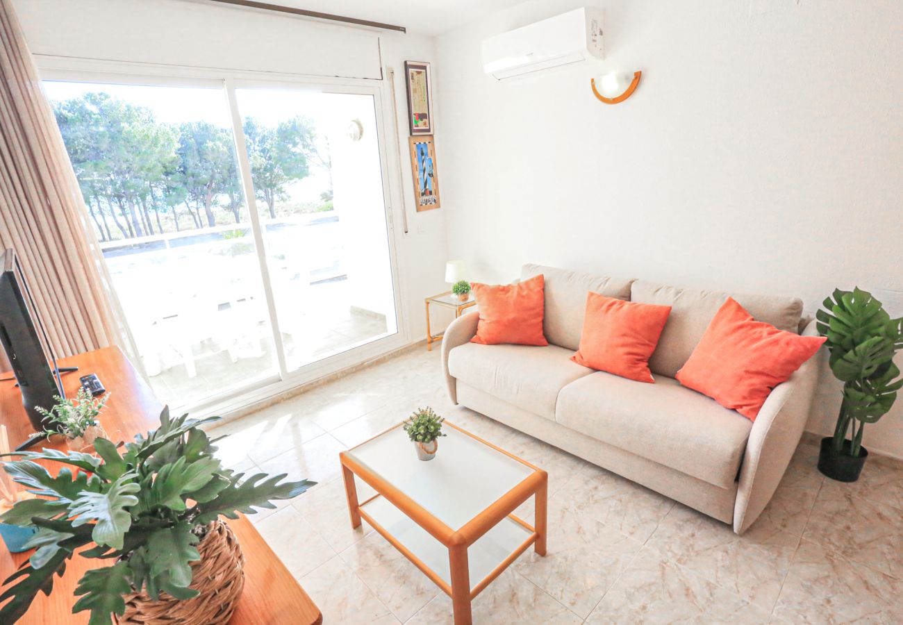 Apartment in Hospitalet de L´Infant - Arcos del MAR 1º F