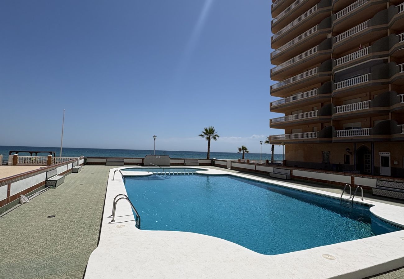 Apartment in La Manga del Mar Menor - CASTILLO II - 103