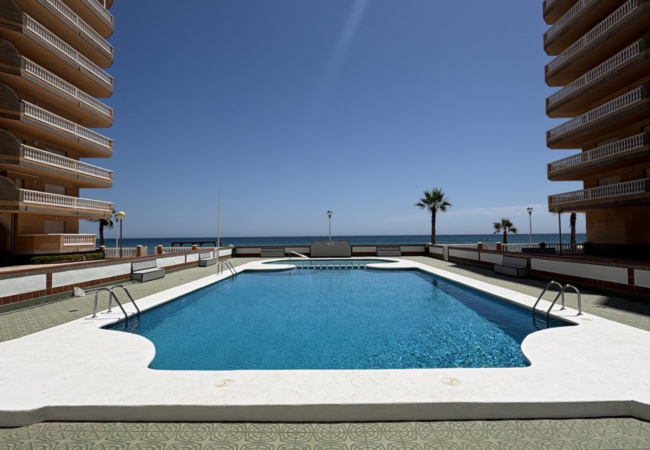 Apartment in La Manga del Mar Menor - CASTILLO II - 103